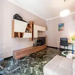 Joivy Cute Flat With Terrace Apartmán *