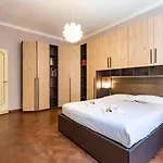 Joivy Cute Flat With Terrace *