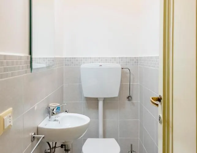 Joivy Cute Flat With Terrace * ジェノヴァ