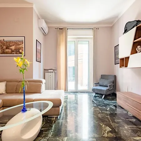 Joivy Cute Flat With Terrace Appartement Gênes