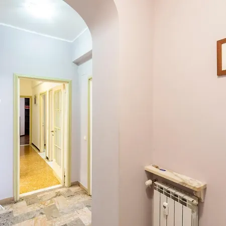 Joivy Cute Flat With Terrace 아파트 *